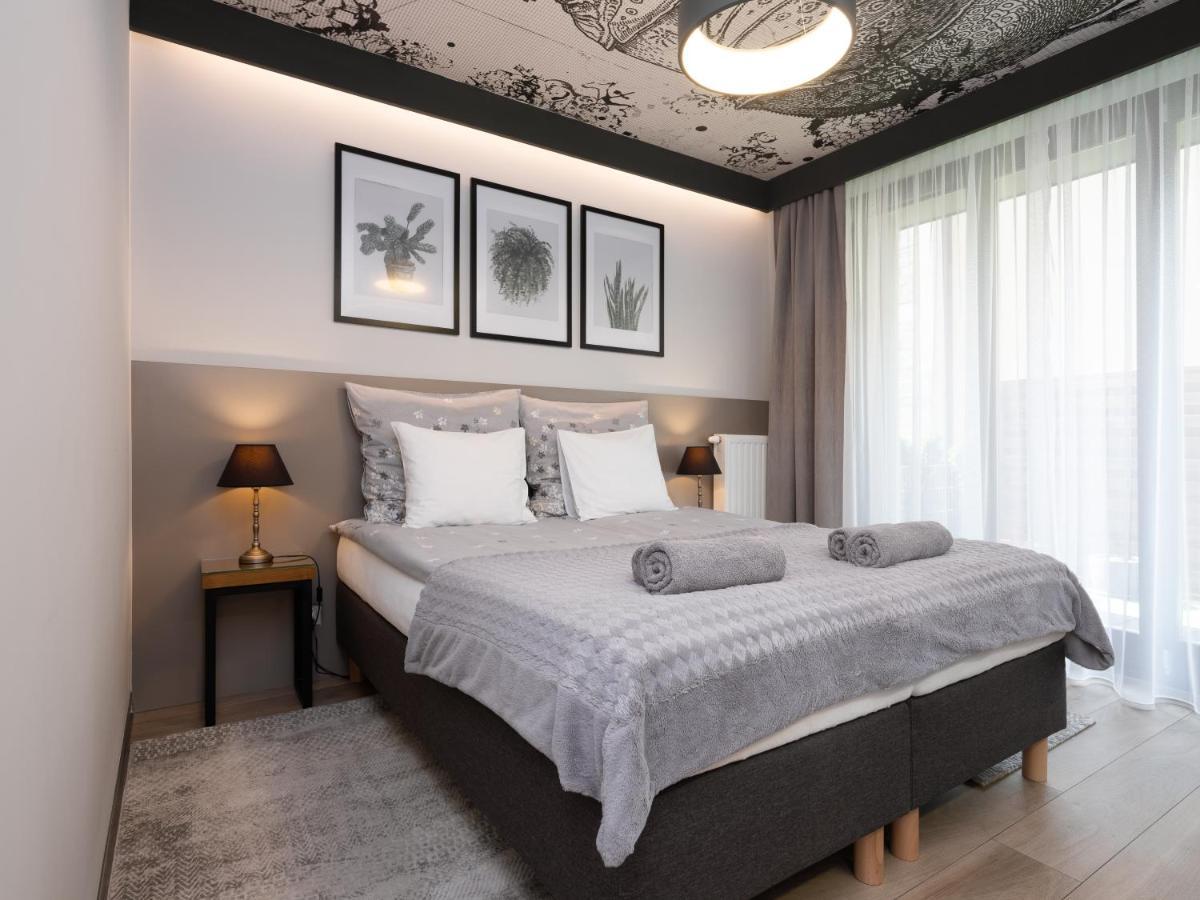 Jacuzzi Apartments Краків Екстер'єр фото