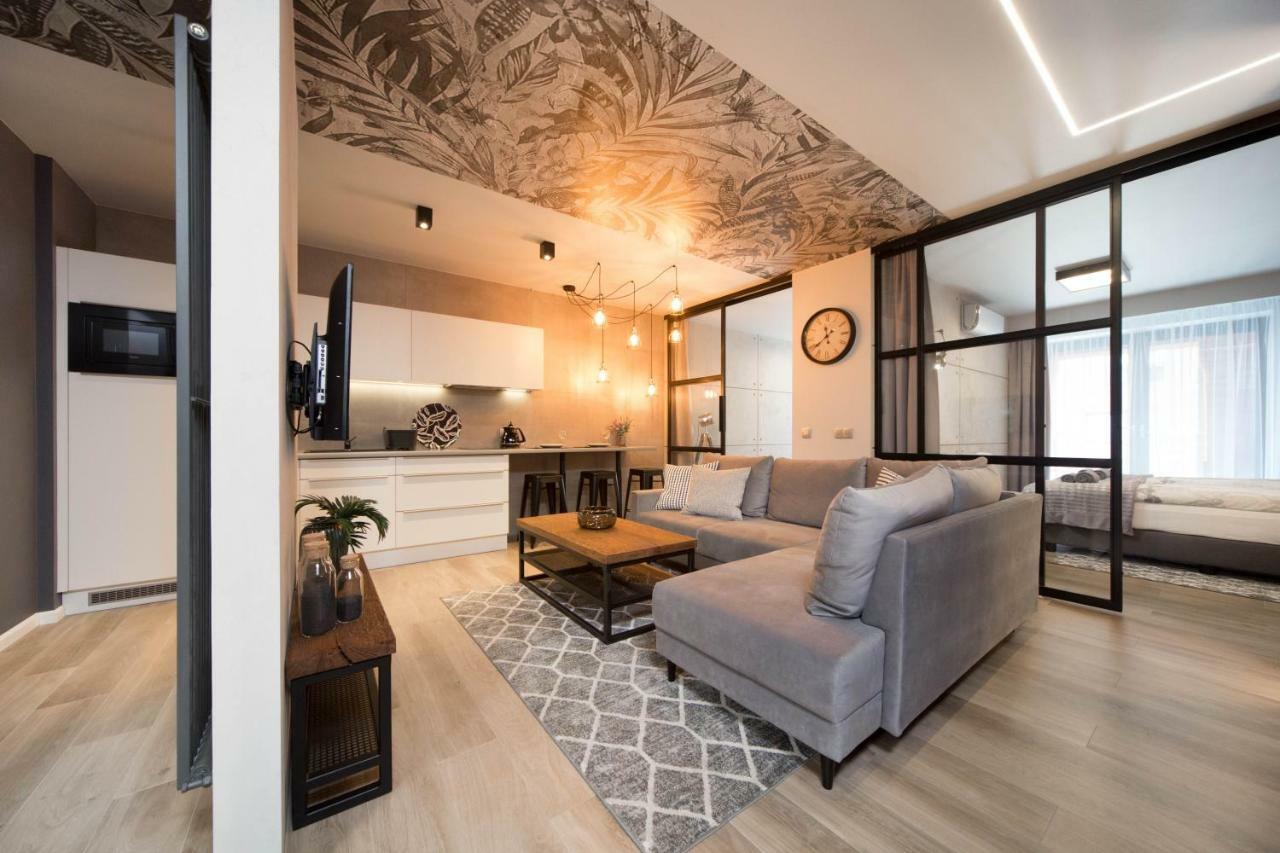 Jacuzzi Apartments Краків Екстер'єр фото