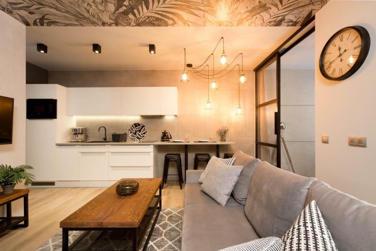 Jacuzzi Apartments Краків Екстер'єр фото