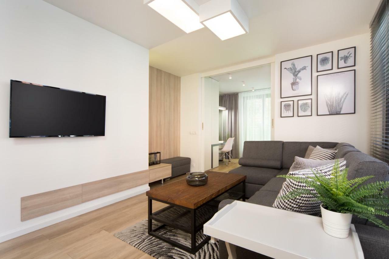 Jacuzzi Apartments Краків Екстер'єр фото