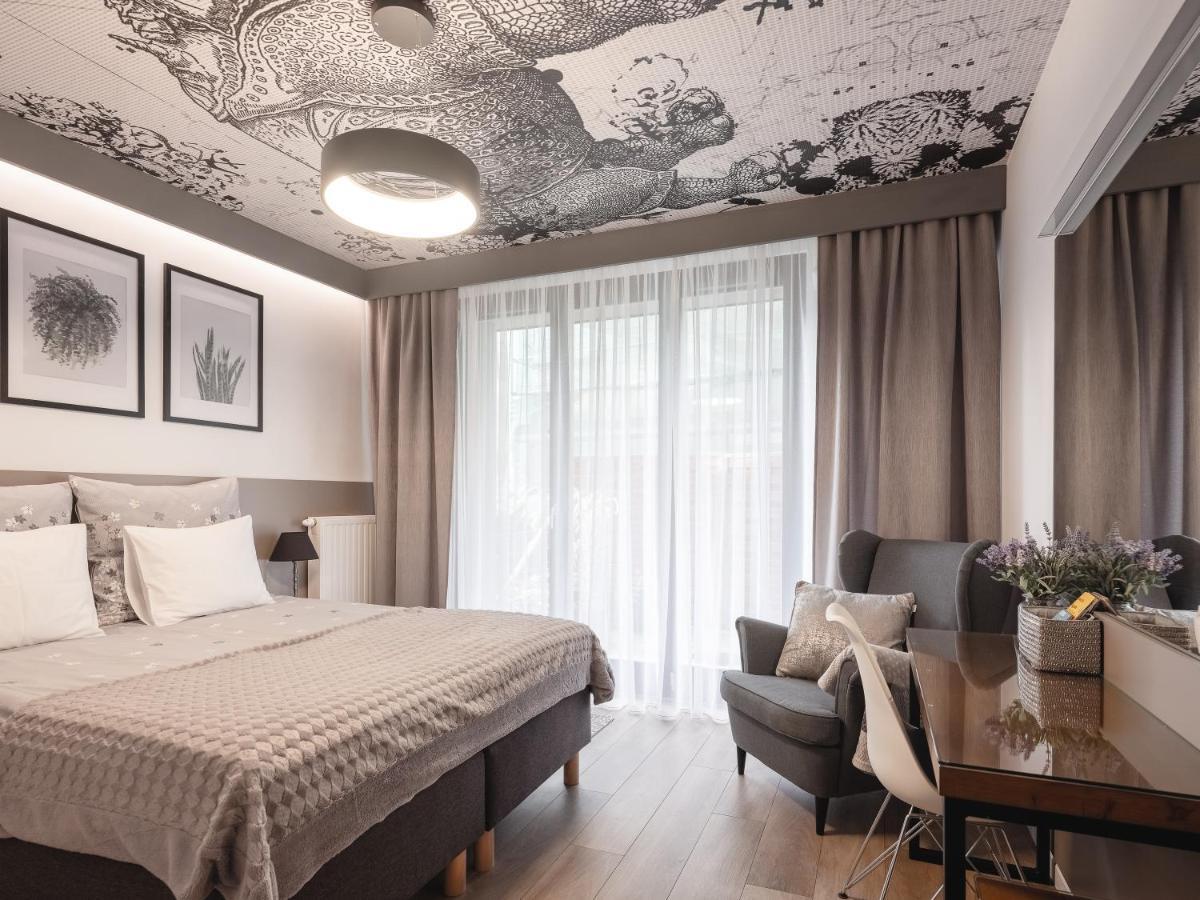 Jacuzzi Apartments Краків Екстер'єр фото